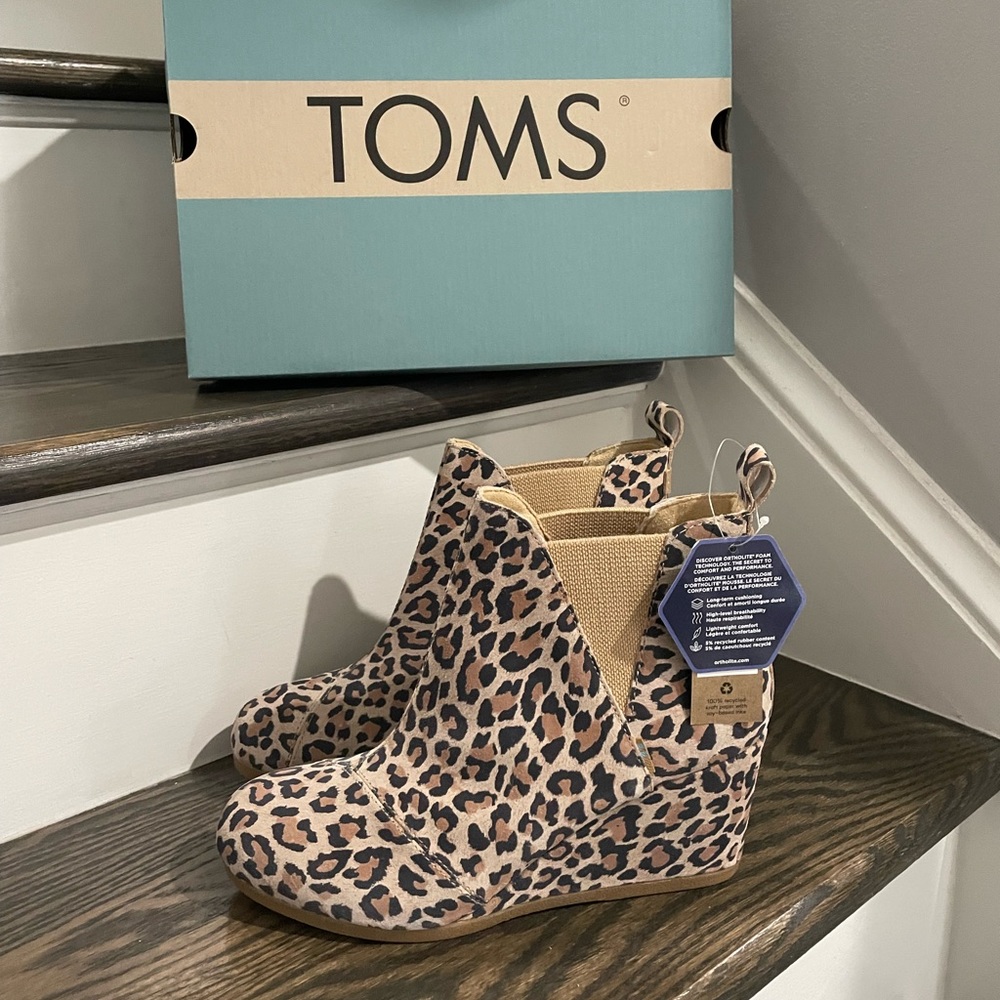 TOMS Women's Desert Tan Leopard Suede Kelsy Bootie 10014153, Tan, Size 9.5 - Picture 6 of 8